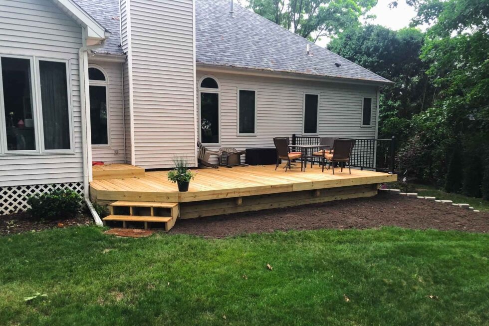custom-deck-building-rockford-mi-walden-design_hero